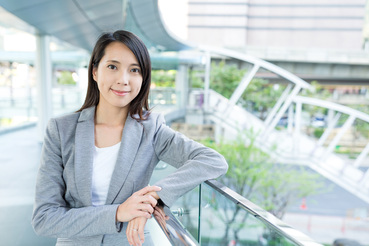 business-woman-at-outdoor-2025-03-25-14-30-51-utc